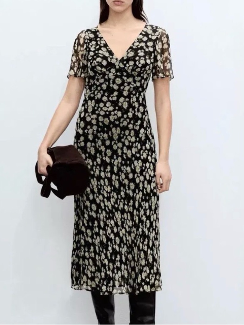 Mango Belle Floral V-Neck Midi  Black White Dress Size M